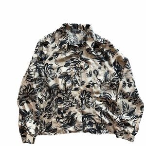 Jones New York Black and Tan Blouse